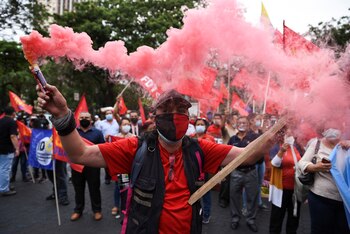 De los 37 detenidos del