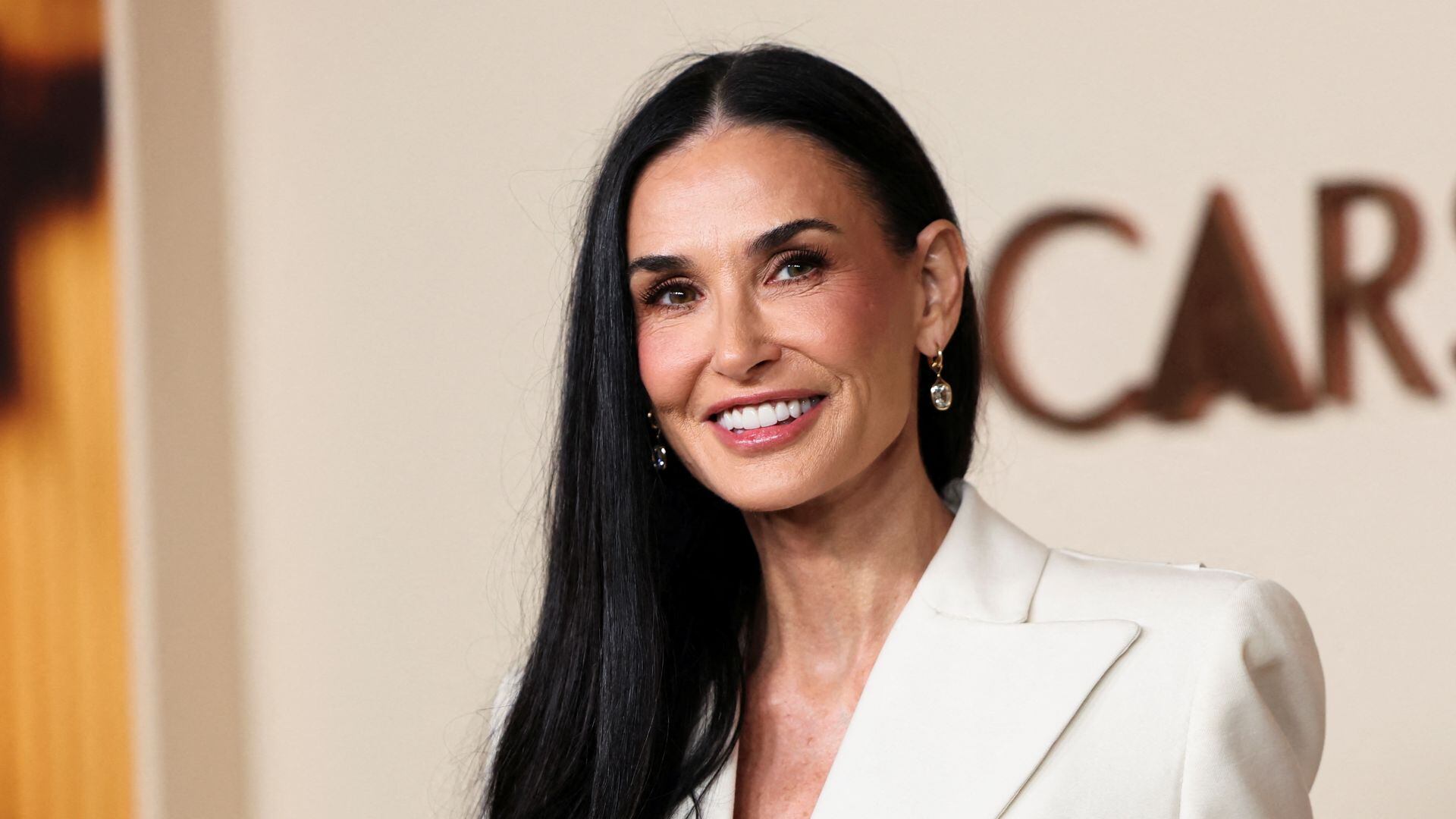 La actriz compartió cómo ha transformado su visión sobre el cuerpo, el autocuidado y la belleza luego de décadas en el ojo público (REUTERS)