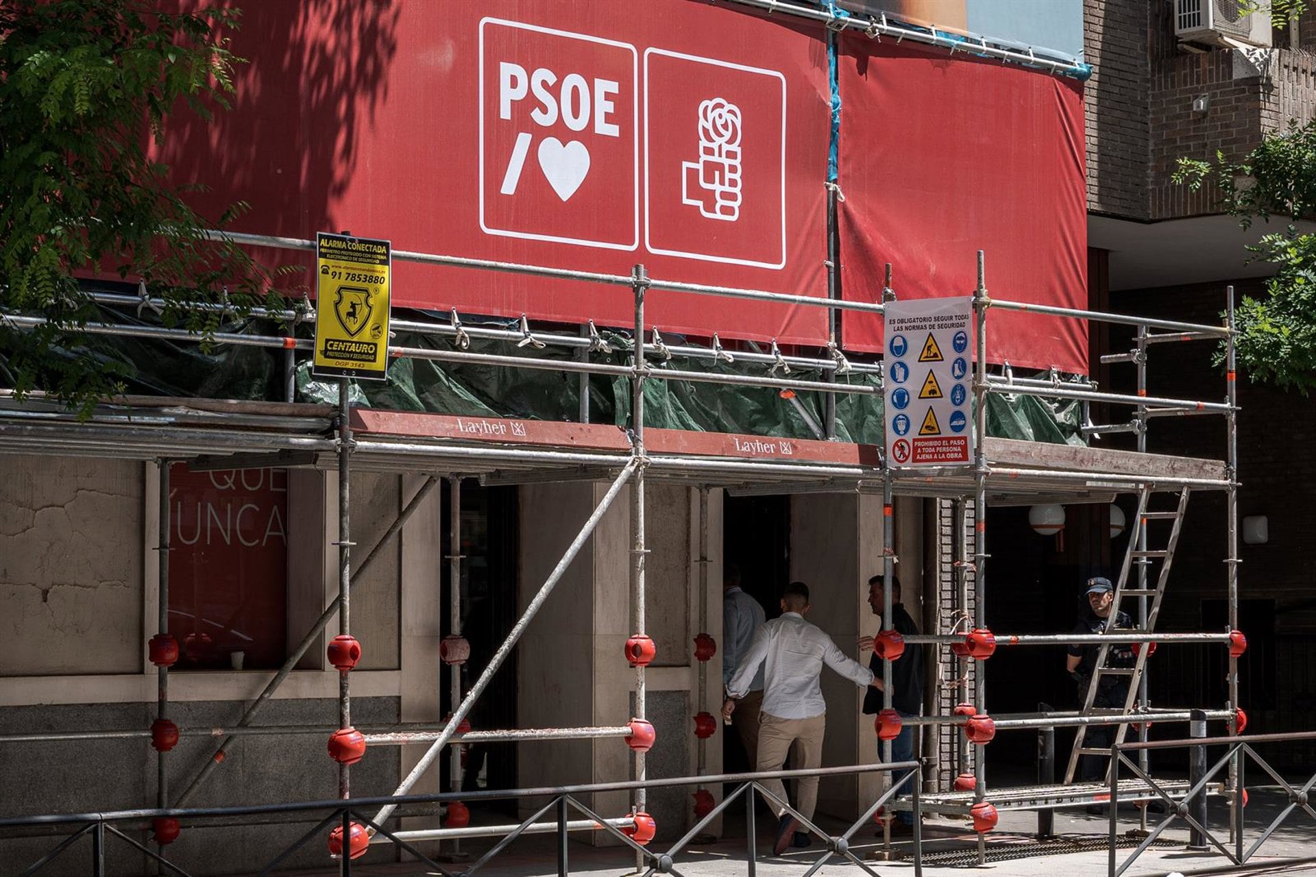 Fachada de la sede nacional del PSOE en la calle Ferraz de Madrid. (Diego Radamés
/ Europa Press)