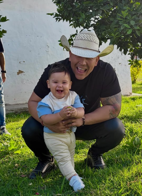 Juan David Tejada negó haberse atrasado en los pagos relacionados con la manutención de su hijo - crédito @elreydelosagropecuarios_/ Instagram