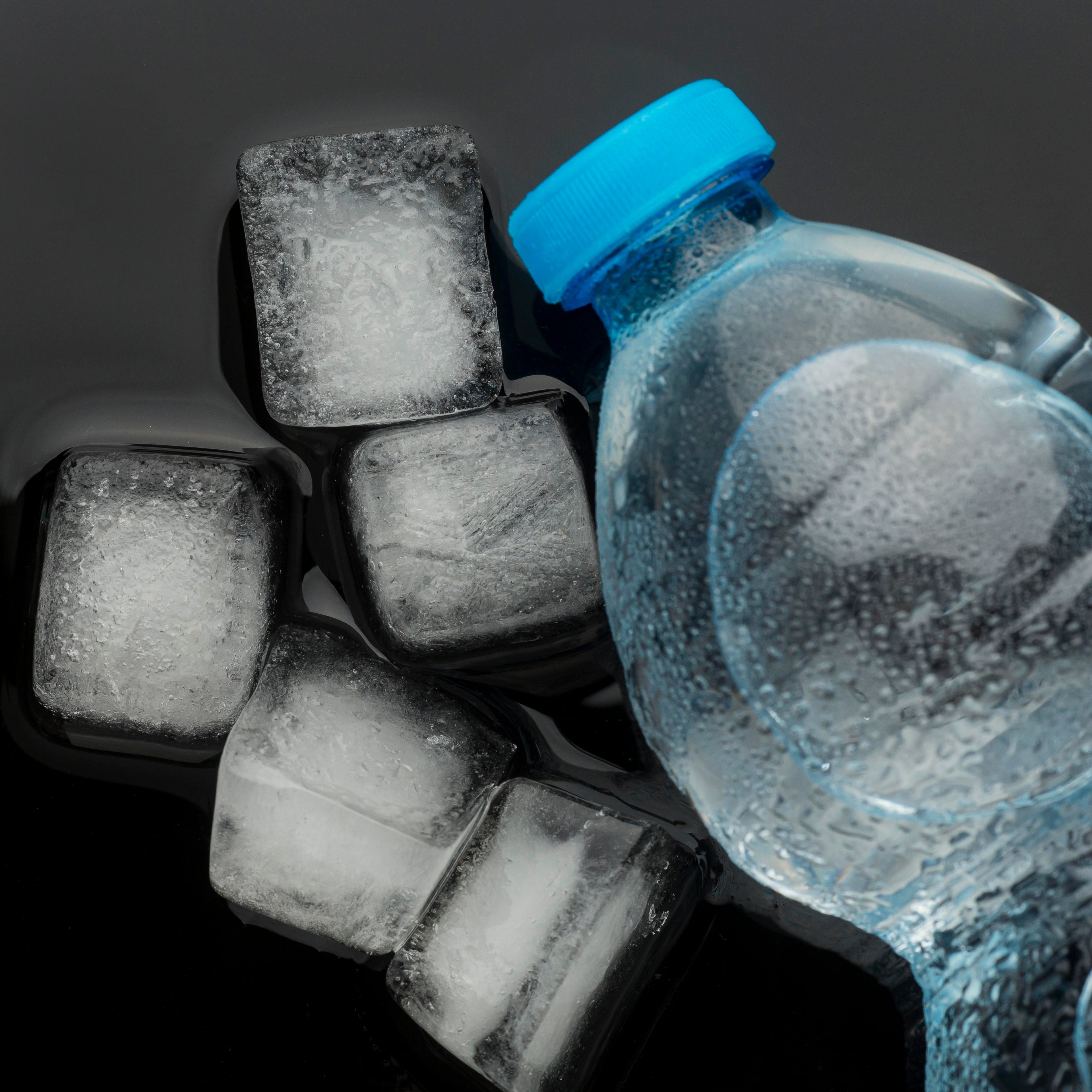 El entorno frío y seco de las sedes como Milán y Cortina d’Ampezzo eleva el riesgo de deshidratación en atletas olímpicos de invierno (Freepik)