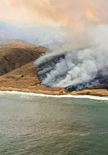 La temporada de incendios forestales comenzó en distintos puntos de los Estados Unidos, especialmente en estados como Georgia, Nebraska y California, EFE/ @uscg_airstation_ventura