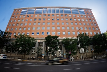 Fachada del Hospital Universitario La Princesa (Eduardo Parra / Europa Press)