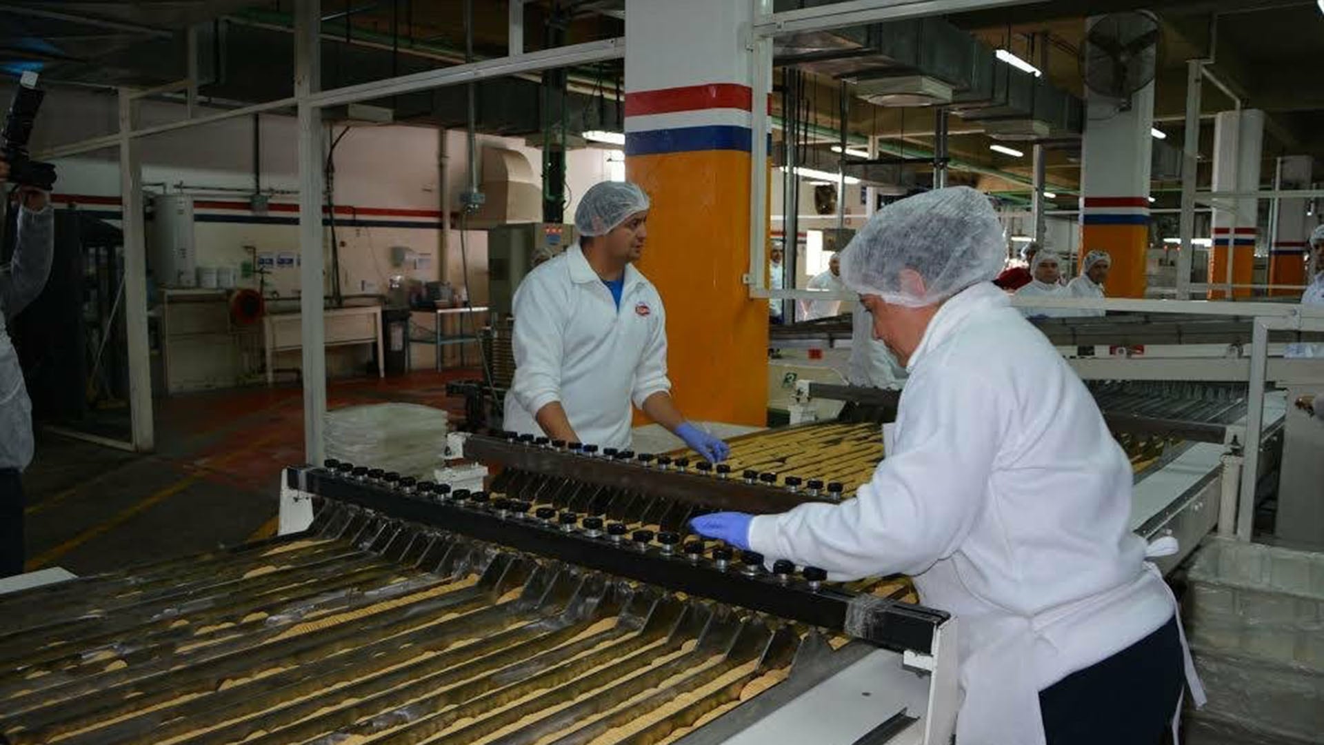 La marca busca sostenerse en un mercado golpeado por la baja demanda y restricciones financieras