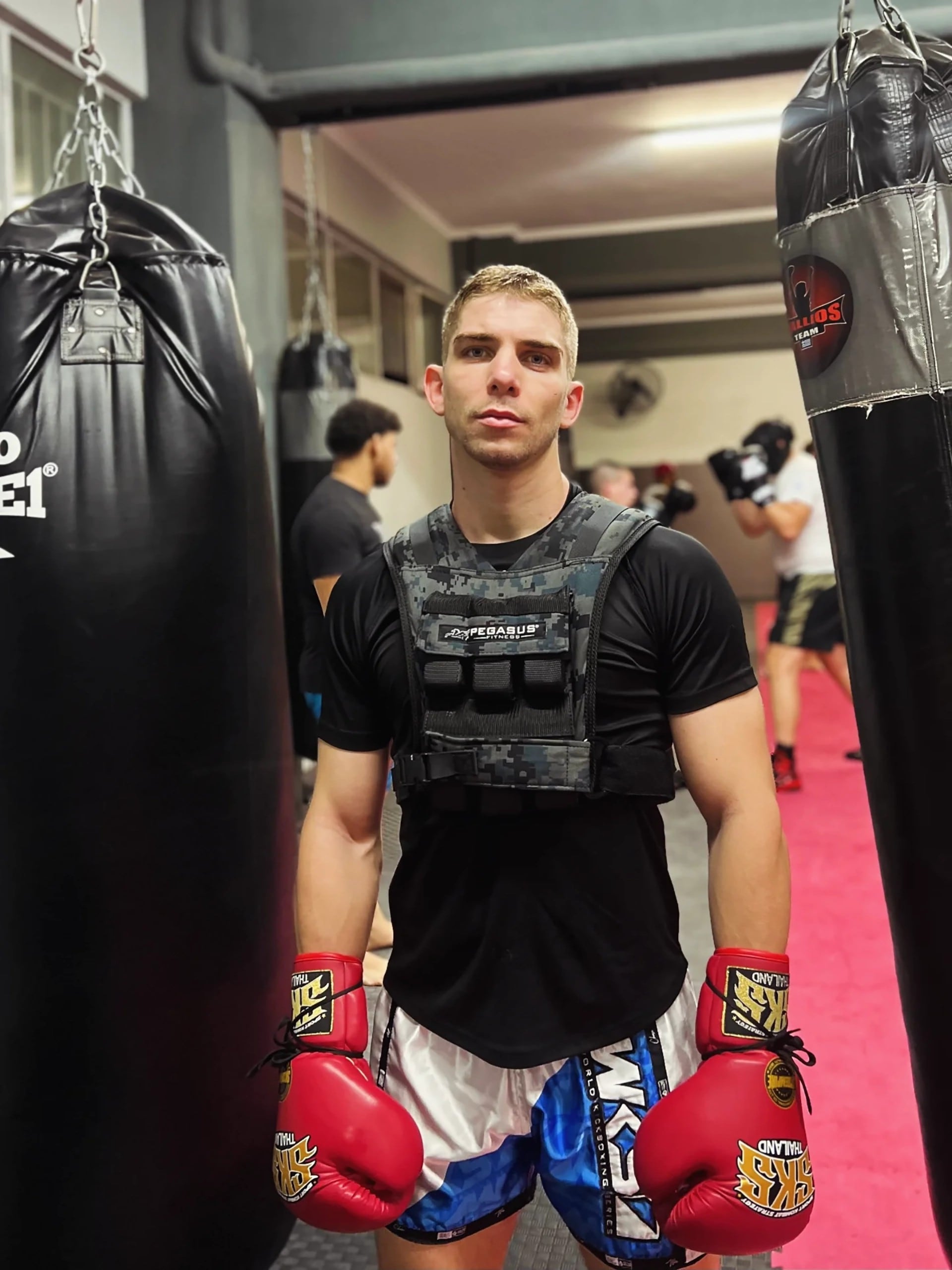 El luchador fue brutalmente agredido (@giannis.tsuk)