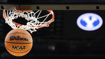 Condenaron a seis años de prisión al líder de una trama de sobornos y manipulación de partidos del básquet universitario de la NCAA