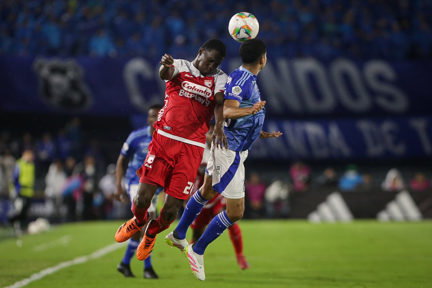 Millonarios y Santa Fe se medirán en la fecha 10 de la Liga BetPlay 2025-II, en el estadio El Campín - crédito Colprensa