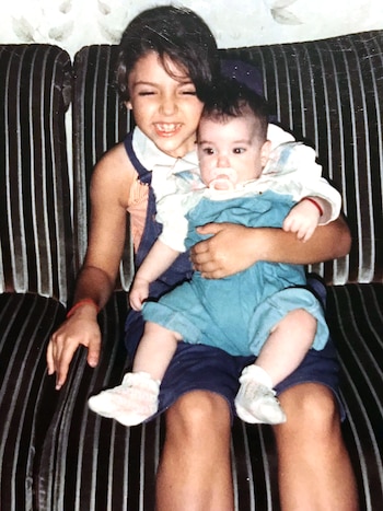 Agostina a los 8 años