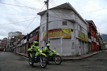 Los uniformados pueden llegar hasta su vivienda y, si usted incurre en algunas conductas por cuenta del consumo de bebidas alcohólicas, podría terminar en problemas con las autoridades - crédito archivo Camila Díaz / Colprensa