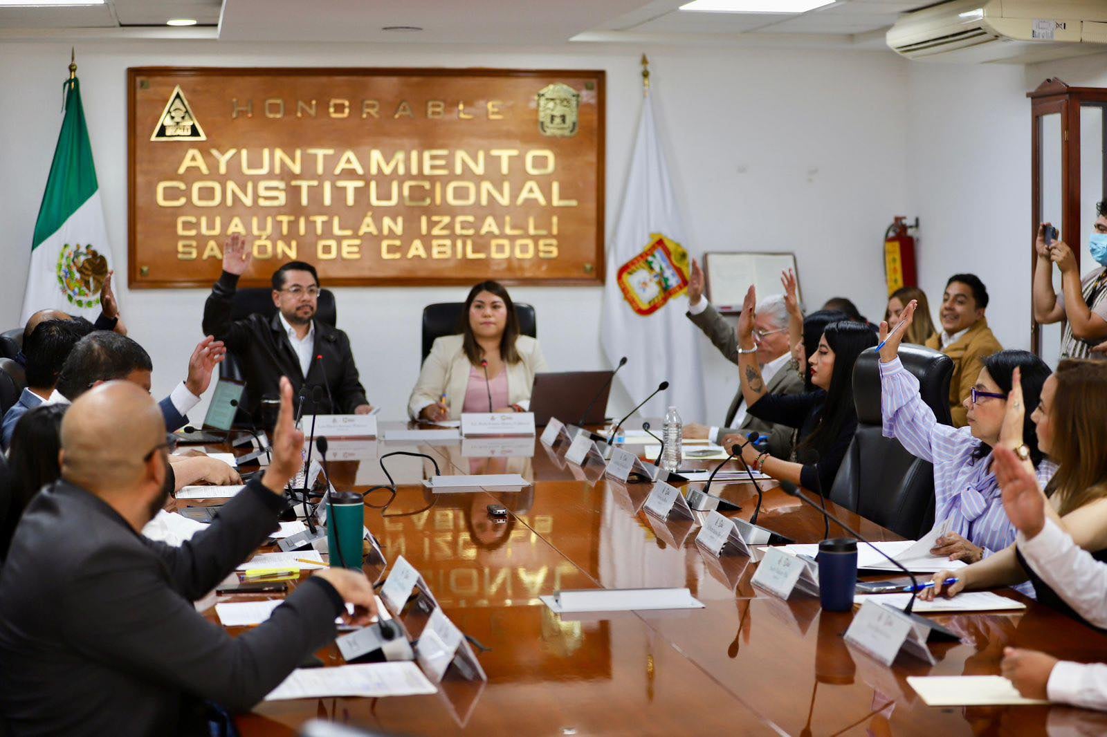 El alcalde dio su opinión sobre el caso en la sesión del cabildo. Crédito: Facebook - Daniel Serrano Palacios