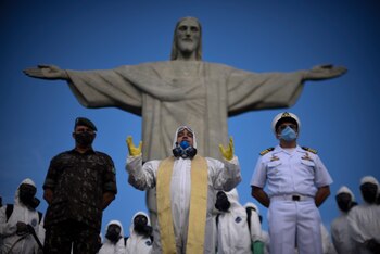 31/08/2020 Personal militar durante las