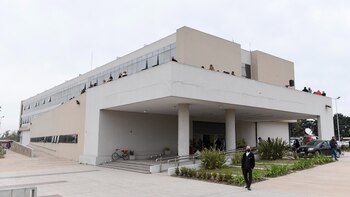 La flamante sede universitaria está