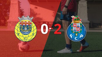 Porto venció por 2-0 a
