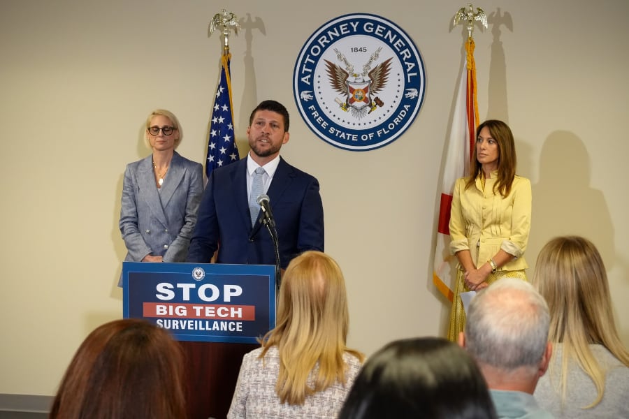 El fiscal James Uthmeier afirmó que Netflix engañó a las familias de Florida al prometer una experiencia sin vigilancia mientras registraba datos de sus usuarios (Office of Attorney General James Uthmeier).