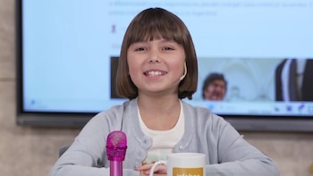 Tiene 10 años, entrevista a famosos y firmó su primer contrato: quién es Julieta Czupiak, la mini periodista que sorprende en las redes