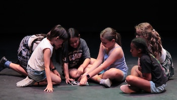 El Teatro La Abadía 'cruza la calle' para llevar el teatro a Chamberí y crear comunidad desde la diversidad