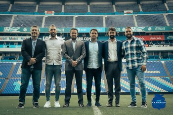 Para la firma acudió el