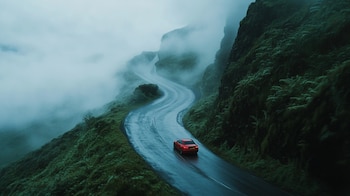 El freno de motor ayuda