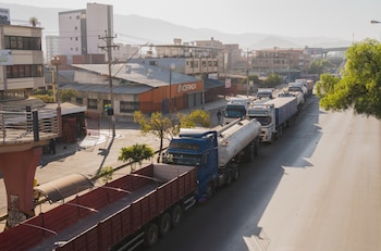 Representantes del transporte señalaron que, además de la interrupción de las operaciones, las empresas enfrentan costos adicionales asociados a las demoras, incluyendo penalidades por incumplimientos (Foto: Shutterstock)