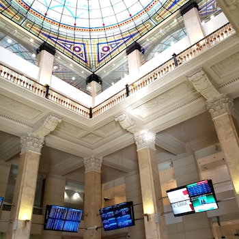 El Índice General de la BVL sube 0,50% hasta los 58.673 puntos, mientras el Índice Selectivo avanza 0,26% y llega a 1.539 puntos.