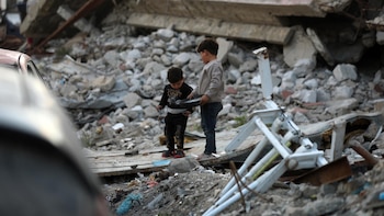 Aumentan a más de 785 los palestinos muertos por ataques de Israel contra Gaza pese al alto el fuego