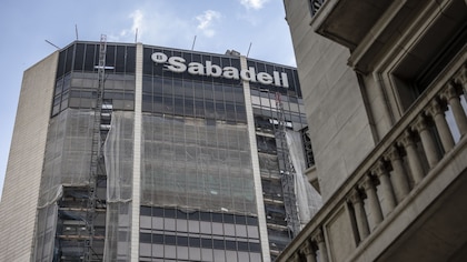 Qué comisiones cobra Banco Sabadell: cuenta corriente, tarjetas e hipotecas 