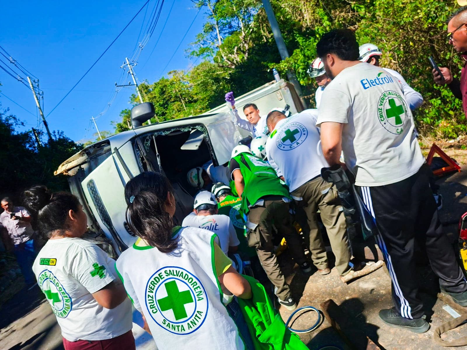 El Salvador: Cerca de 1,000 socorristas de Cruz Verde estarán desplegados durante Plan Agosto 2026