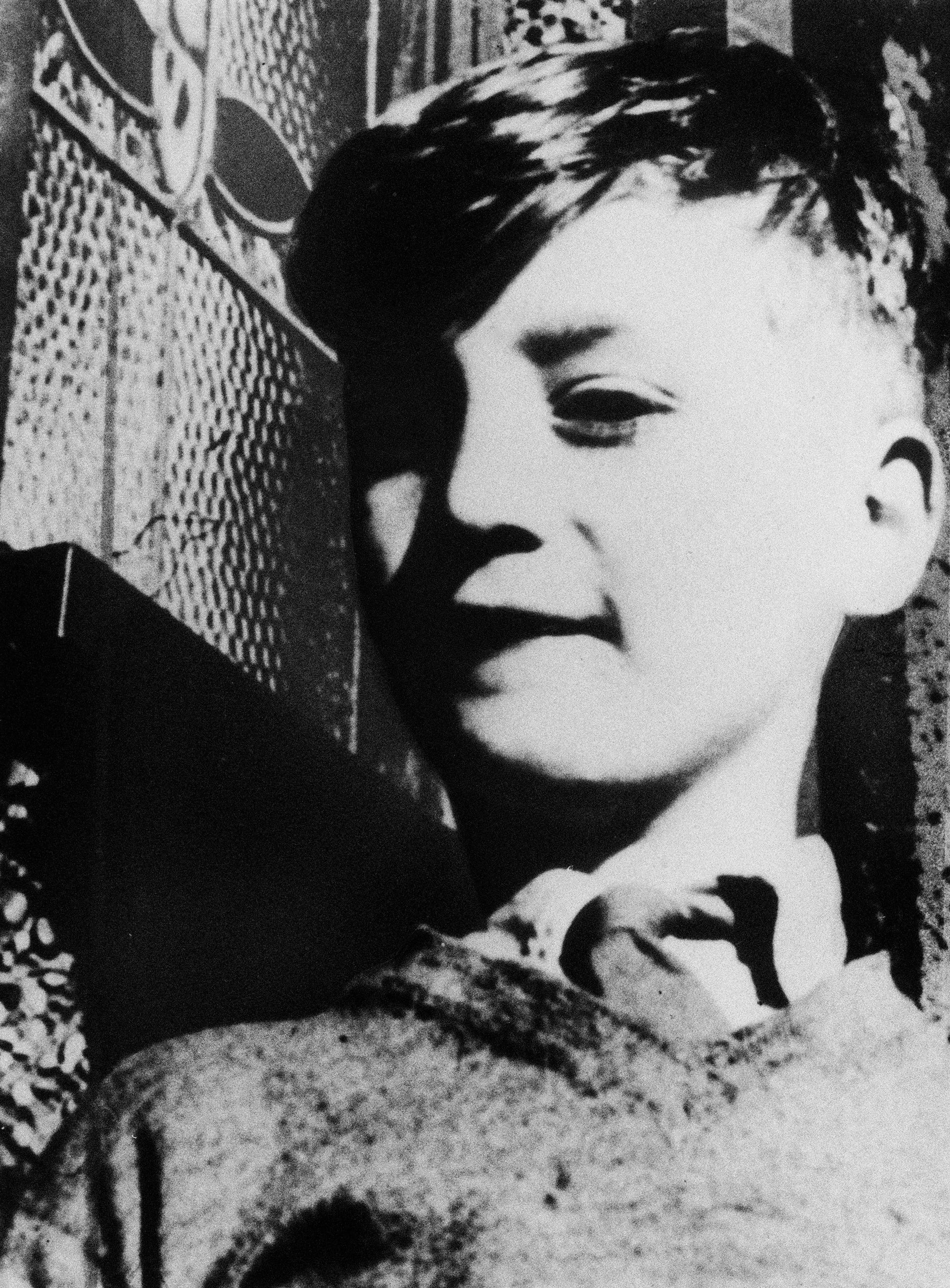 Las armonías populares compartidas con su madre encendieron el camino musical de John Lennon (Grosby)