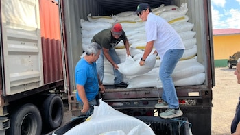 Panamá inicia distribución de mil toneladas de fertilizantes donados por el Reino de Marruecos