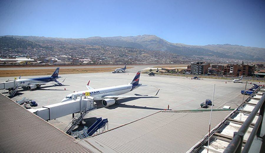 Licitación de CORPAC bajo revisión tras anulación y adjudicación a oferta de mayor costo