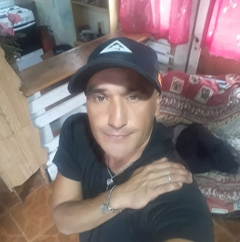 La víctima, Marcos Cousiño