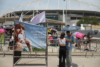 La muerte de Ana Clara Benevides durante un concierto de Taylor Swift en Río de Janeiro impulsó cambios en las medidas de protección para los asistentes (REUTERS/Pilar Olivares)