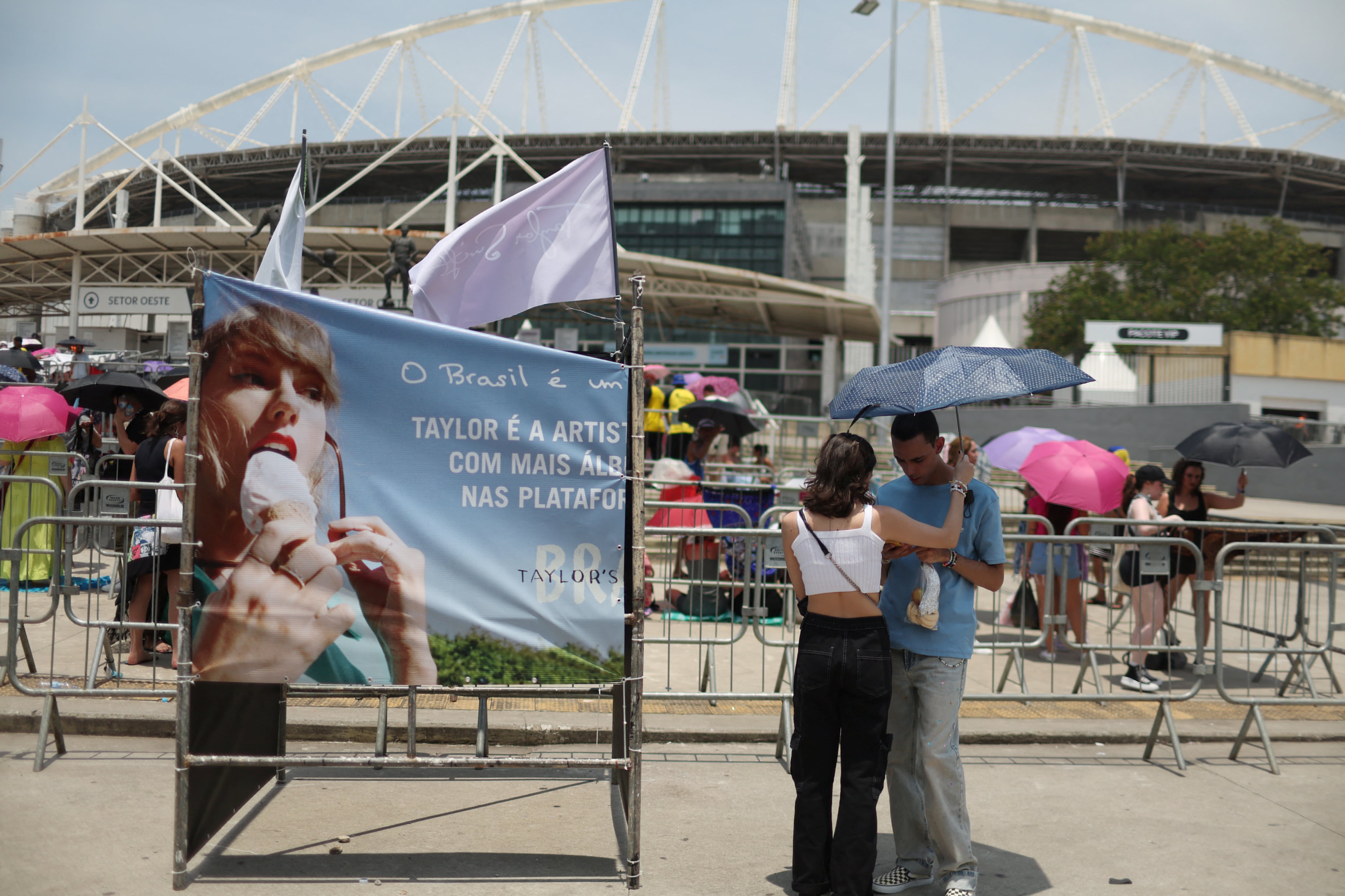 La muerte de Ana Clara Benevides durante un concierto de Taylor Swift en Río de Janeiro impulsó cambios en las medidas de protección para los asistentes (REUTERS/Pilar Olivares)