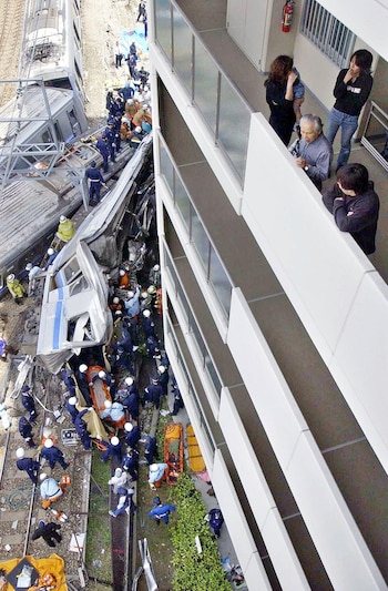 Choque de trenes Amagasaki-Japón