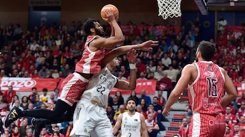 Zach Hicks finaliza su etapa