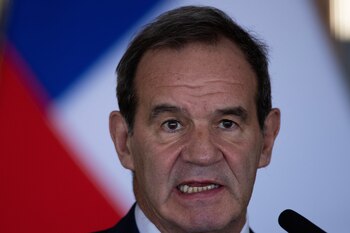 El ministro de Exteriores de