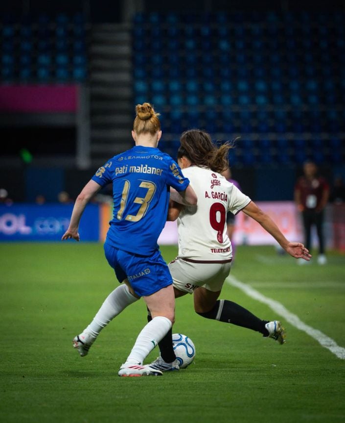 Dos derrotas consecutivas complicaron seriamente las aspiraciones de Universitario en el torneo continental. Las cremas cayeron por 1-0 ante Palmeiras y 4-2 frente a Independiente del Valle, por lo que su último partido ante Belgrano será una oportunidad para despedirse con un triunfo (Universitario de Deportes)