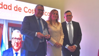 Universidad de Costa Rica recibe Galardón Protector de la Niñez por su aporte al fortalecimiento de la Red Nacional de Cuido