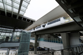 Los contratistas fijaron el 6 de enero de 2027 como nueva fecha de inicio del People Mover de LAX, una obra de USD 3.300 millones (REUTERS/Mike Blake)