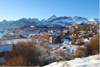 Riaño con nieve (Ayuntamiento de