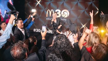 Valeria Lynch realizó un show