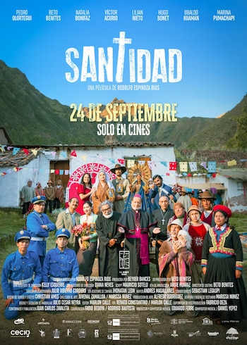 Afiche cinematográfico con el título Santidad y personajes vestidos de religiosos, policías y pobladores frente a una casa rural andina