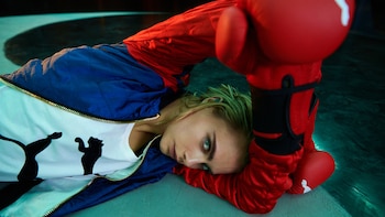 La nueva faceta de Cara Delevingne; la modelo realizó una nueva colaboración cápsula junto a dos marcas para fusionar el glamour y el street wear (Gentileza: Puma)