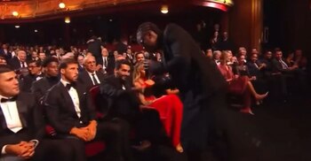 Reama saluda a Gündogan durante