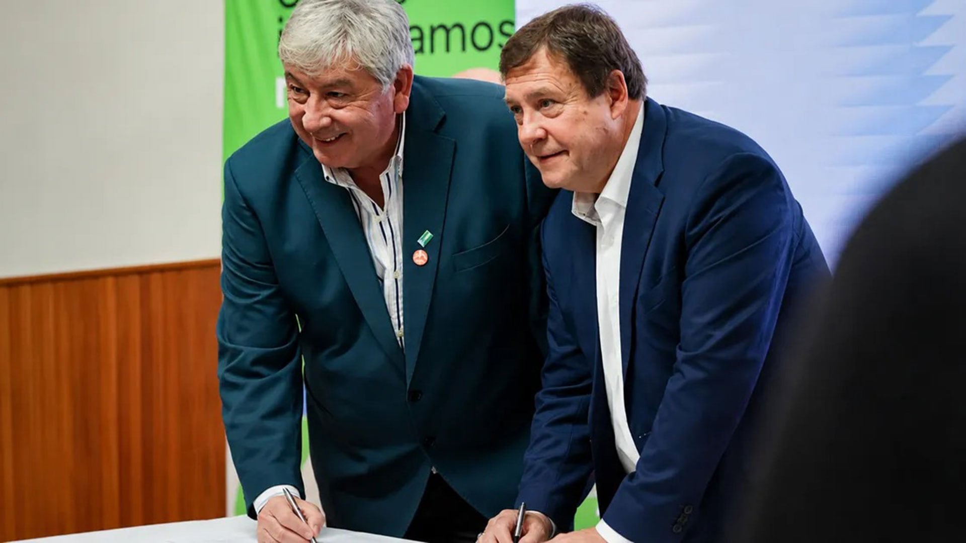 Walter Cortés y el gobernador Alberto Weretilneck