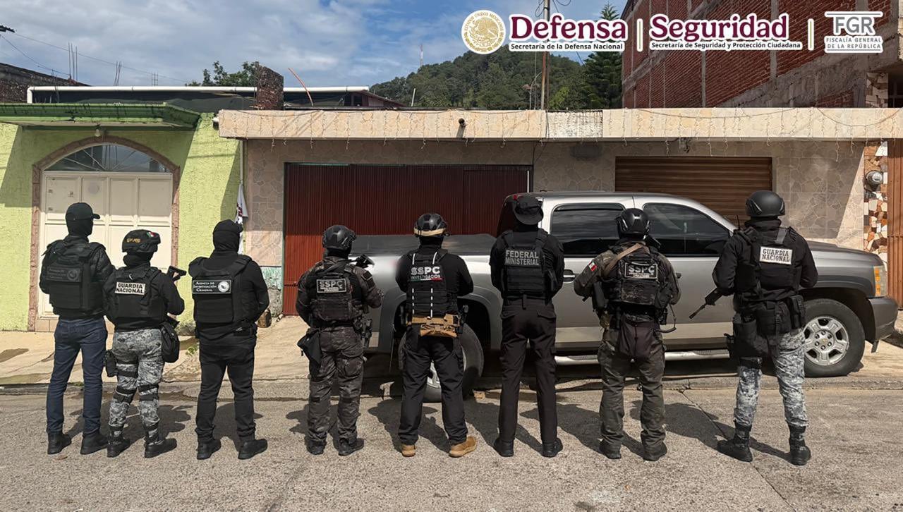 integrantes de Los Caballeros Templarios, incluido Cristian Maximiliano “N” alias “X1”, fueron detenidos en Uruapan y Ziracuaretiro, Michoacán. Crédito: X