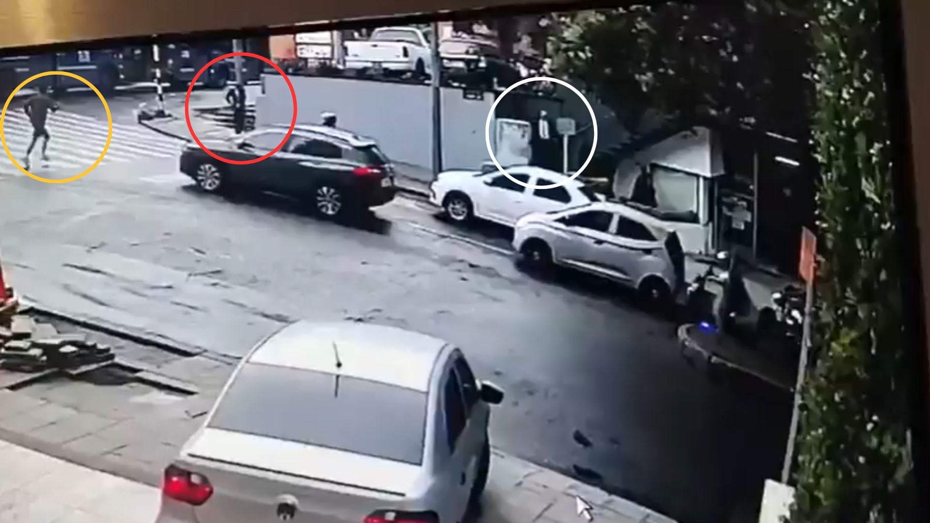 El hermano del escolta denunció que el esquema de seguridad de Gustavo Aponte no era suficiente para cubrir el nivel de riesgo.- crédito @PasaenBogota/X