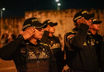 El operativo en el Centro Histórico contó con apoyo de Bomberos, Control Urbano, Espacio Público, EPA Cartagena, DADIS y Gestión del Riesgo - crédito Alcaldía de Cartagena