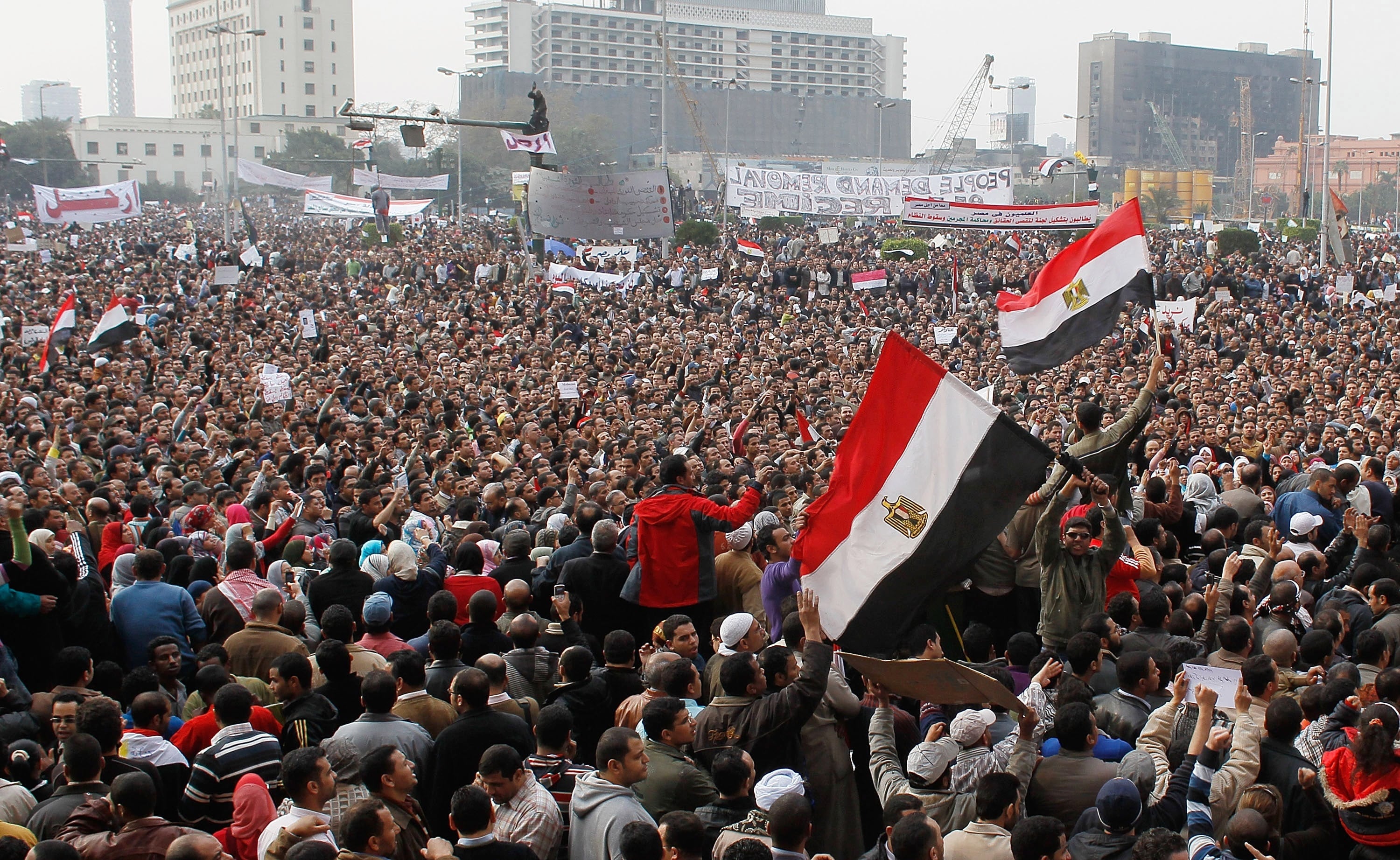 Manifestación en 2011 contra Hosni Mubarak en la plaza Tahrir de la capital de Egipto, El Cairo. CHRIS HONDROS