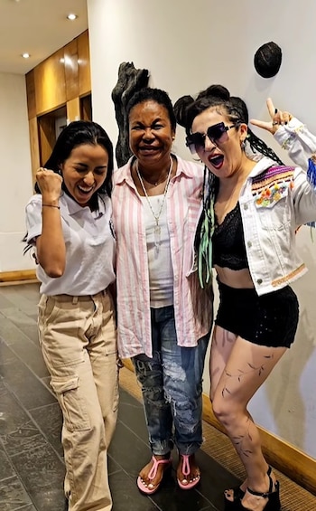 Eva Ayllón apoyando a Lita